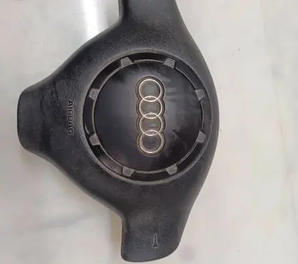 Audi A3 S3 8L Steering wheel airbag 8L0880201J 001DW07FZVJ0