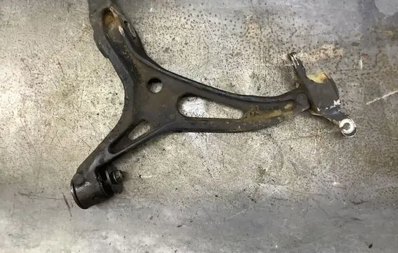 Mercedes-Benz GL X164 Front lower control arm/wishbone 000062387106