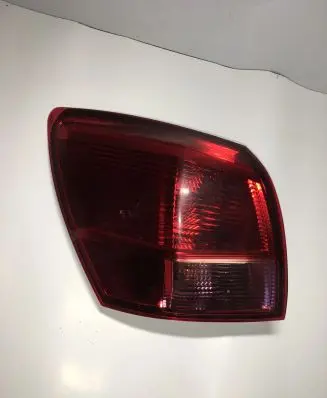 Nissan Qashqai Rear/tail lights 26555JD000 89071061 89070311