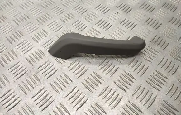 Volkswagen Golf V Rear door handle trim 1T0867172C