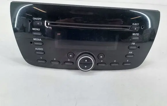 Opel Combo D Radio/CD/DVD/GPS head unit 0520465460