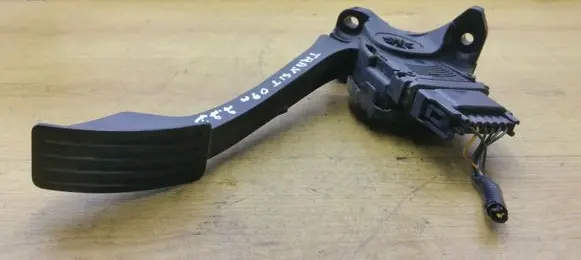 Ford Transit Accelerator throttle pedal 6C119F836CC 6PV00923810