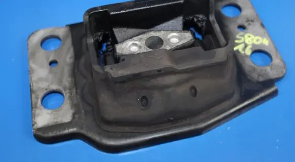 Volvo S80 Gearbox mount