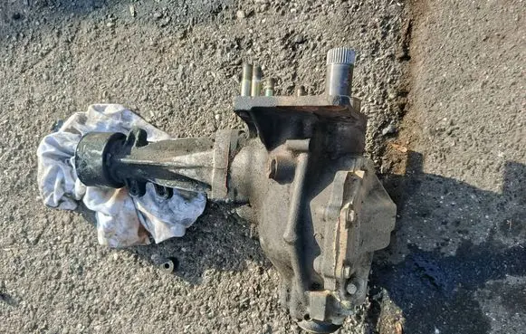 Toyota RAV 4 (XA20) Gearbox transfer box case 