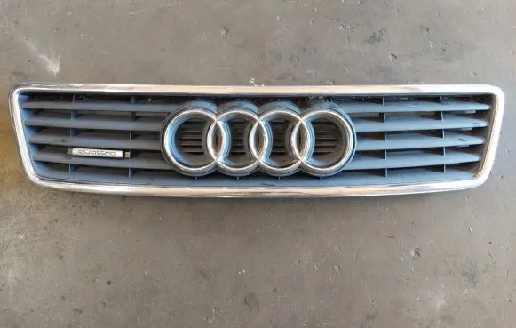 Audi A6 S6 C5 4B Front grill 4b0853651a