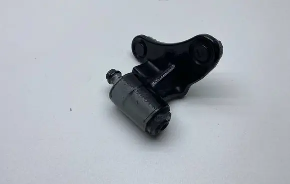 Mercedes-Benz C W204 Front door lower hinge 