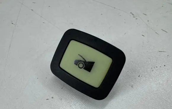 Tesla Model S Tailgate opening switch 100206600A 43171716 40490301