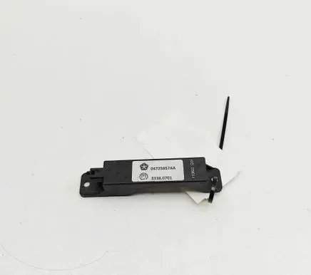 Jeep Grand Cherokee (WK) Keyless system antenna 04725857AA 4725857AA