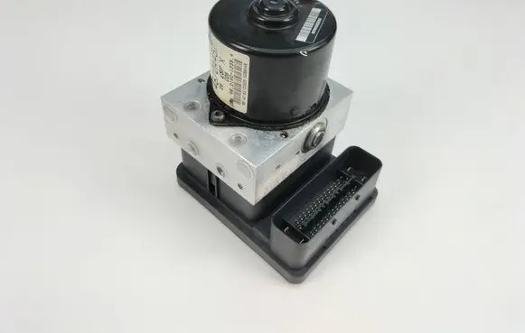 Mitsubishi Outlander ABS Pump 4670A457 06210212394