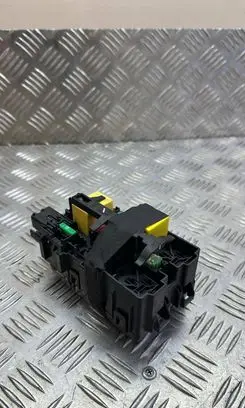 Peugeot 2008 I Fuse box set 453113302