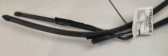Ford Transit Courier Front wiper blade arm ET76-17526-AB