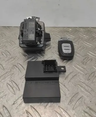 Audi A7 S7 4G Engine ECU kit and lock set 4H0909131