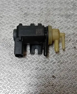 Volkswagen PASSAT B5 Turbo solenoid valve 1K0906627B 13404 4011464A