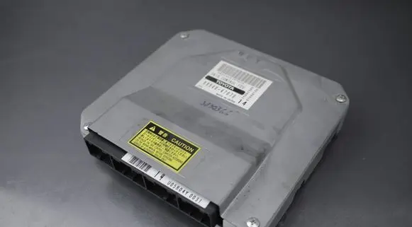 Toyota Prius (XW20) ABS control unit/module 8954047070