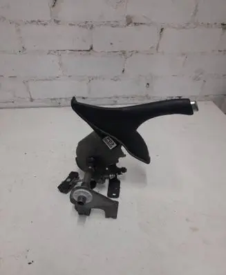 Hyundai Veloster Handbrake/parking brake lever assembly