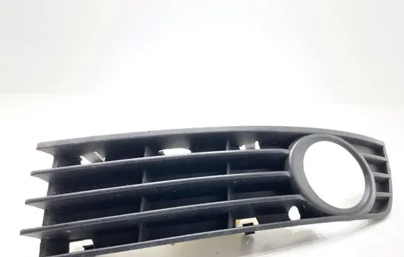 Audi A4 S4 B6 8E 8H Front bumper lower grill 8E0807681A