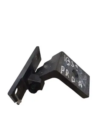 BMW X5 E70 Front door lower hinge 