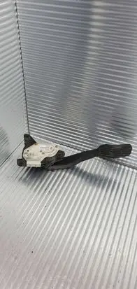 Volvo V70 Accelerator throttle pedal 6PV00853702 30636005