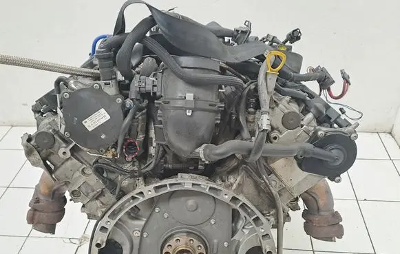 Mercedes-Benz E W211 Engine 272943 30620786 A2720161305