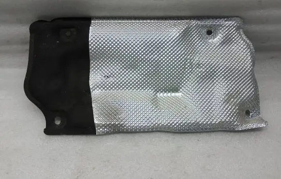 Volvo XC60 Heat shield in engine bay 31651595 J613C