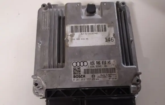 Audi A6 S6 C6 4F Engine control unit/module 0281012557