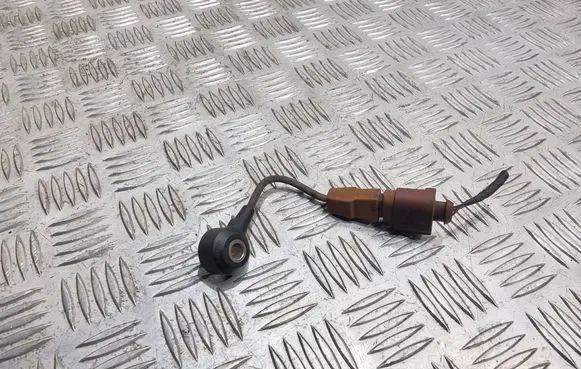 Audi A3 S3 8P Detonation knock sensor 3b0973703a