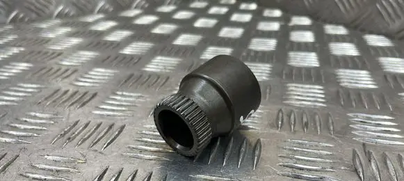 Mercedes-Benz E W212 Fuel pump gear (pulley) A6510770109