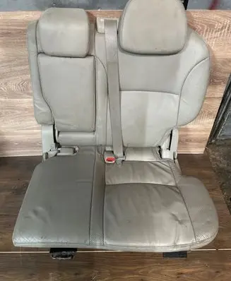 Mitsubishi Outlander Rear seat 