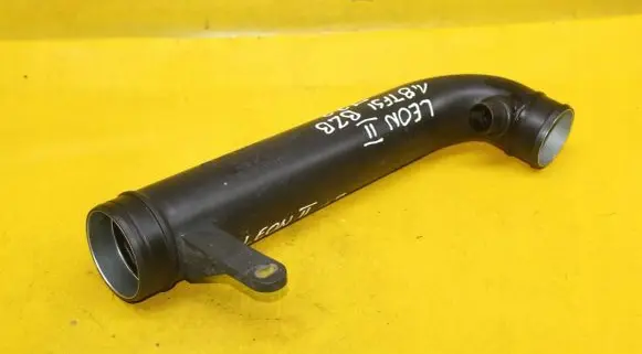 Skoda Octavia Mk2 (1Z) Air intake hose/pipe 1K0129654AR