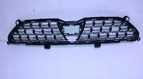 Toyota Yaris Cross Front bumper upper radiator grill 531110DD00