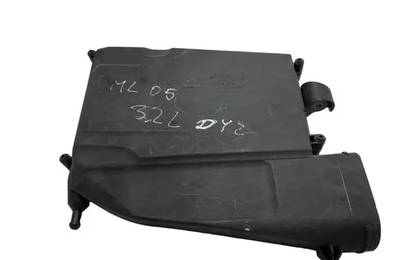 Mercedes-Benz ML W164 Air filter box A6420900701 4602185904 A6420940204