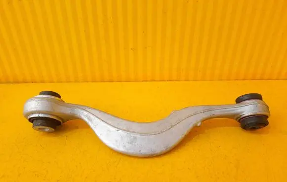 BMW 5 G30 G31 G38 Rear suspension control arm 6861120
