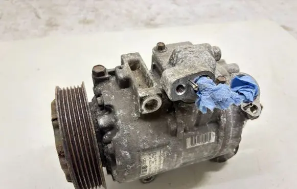 Volkswagen Polo Air conditioning (A/C) compressor (pump) 6Q0820803D