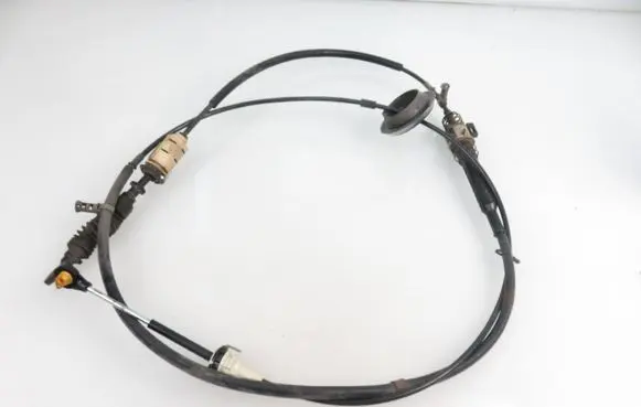Chevrolet Equinox Gear shift cable linkage 21994494