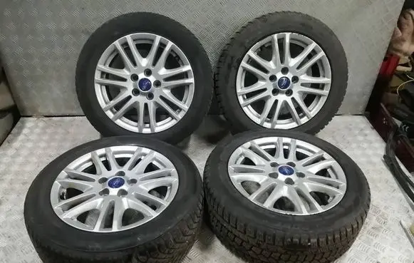 Ford Focus R16 alloy rim 