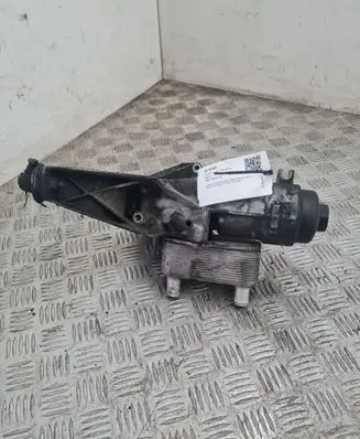 Engine oil radiator