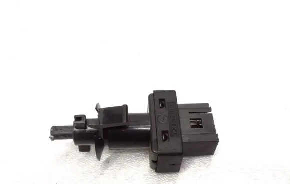 Mercedes-Benz B W246 W242 Clutch pedal sensor A0065451014