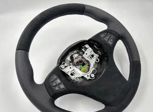 BMW X3 E83 Steering wheel