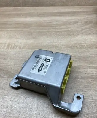 Mazda 5 Airbag control unit/module W2T80274