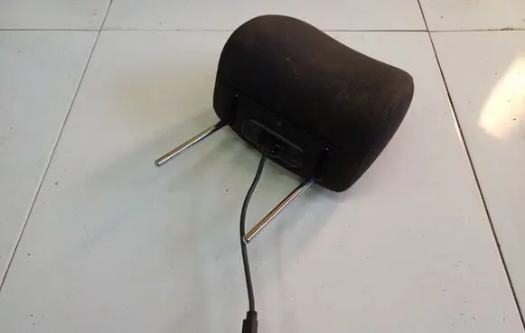 Toyota Avensis T250 Front seat headrest 