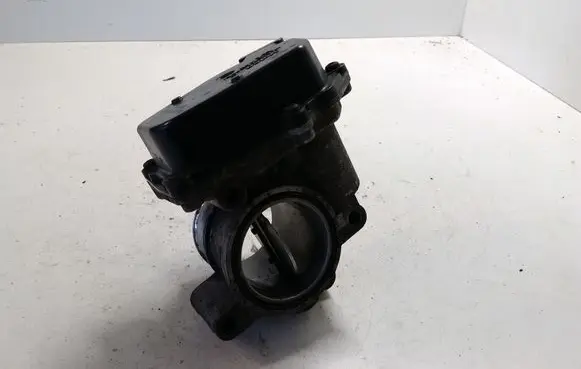 Skoda Octavia Mk2 (1Z) Electric throttle body valve 03L128063Q