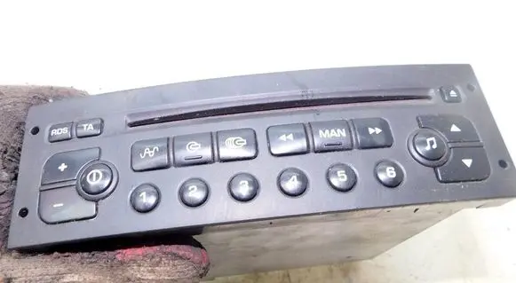 Peugeot 307 Radio/GPS head unit trim 190838