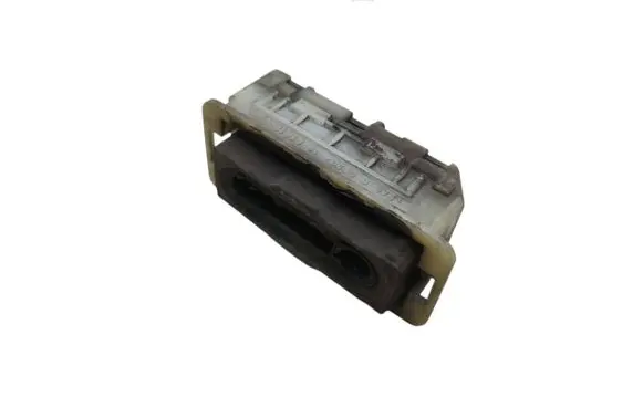 Radiator mount bracket