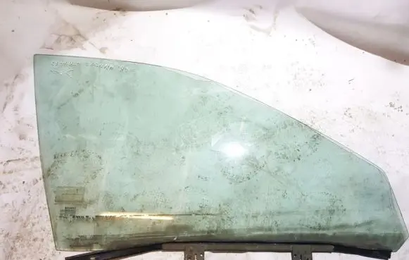 Renault Laguna I Rear door window glass