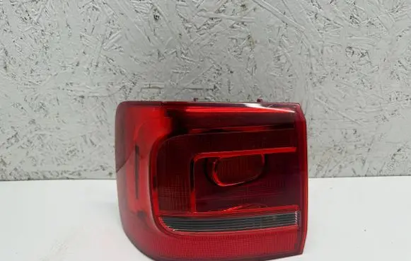 Volkswagen Touran II Rear/tail lights