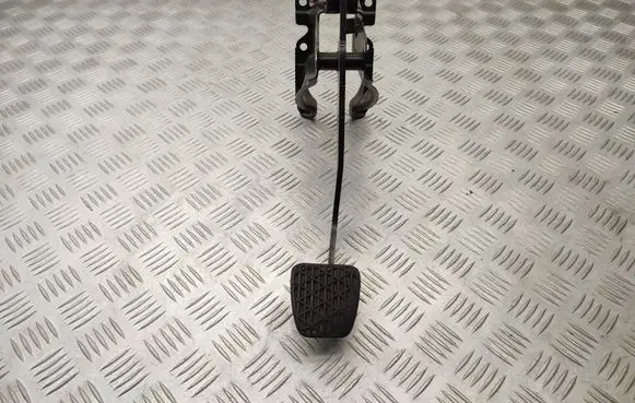 Volkswagen Crafter Brake pedal 