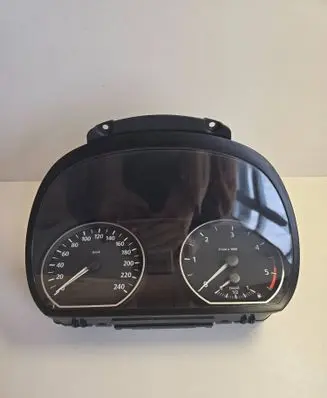 BMW 1 E81 E87 Speedometer (instrument cluster) 6983531