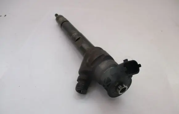 Jaguar XE Fuel injector 0445110654 G4D39K546AA 204DTD