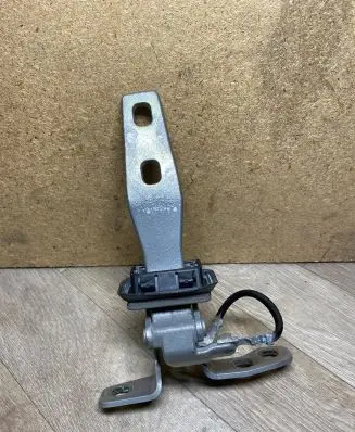 BMW X3 F25 Tailgate/trunk/boot hinge 7286073