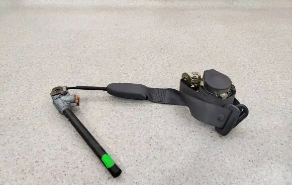 Renault Megane II Front seatbelt